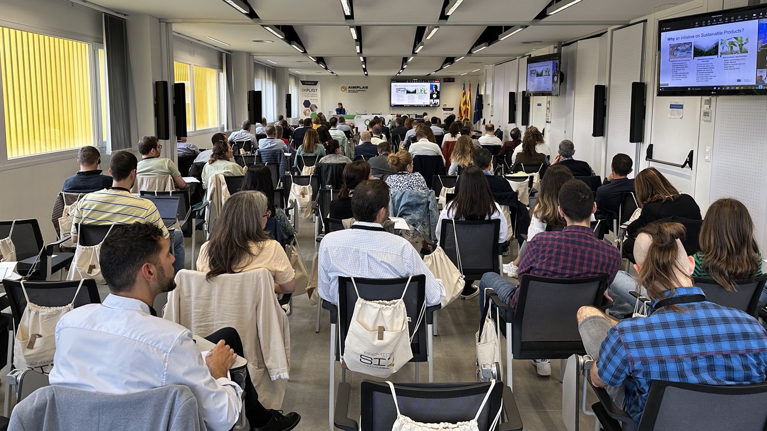 AIMPLAS organiza su primer seminario internacional sobre tendencias en aplicaciones antimicrobianas los días 12 y 13 de junio.JPG